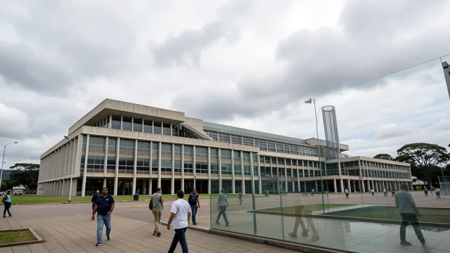 Imagem gerada por IA: Congresso Nacional em Brasília sob céu nublado, em imagem que representa as contas públicas brasileiras.